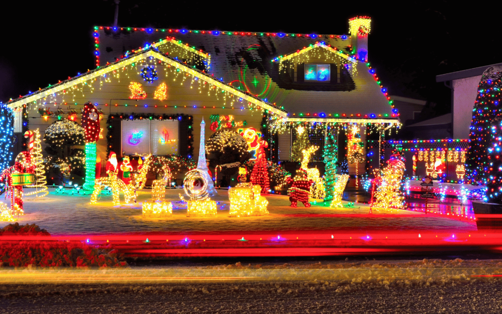 Cómo decorar la fachada de tu casa para la Navidad